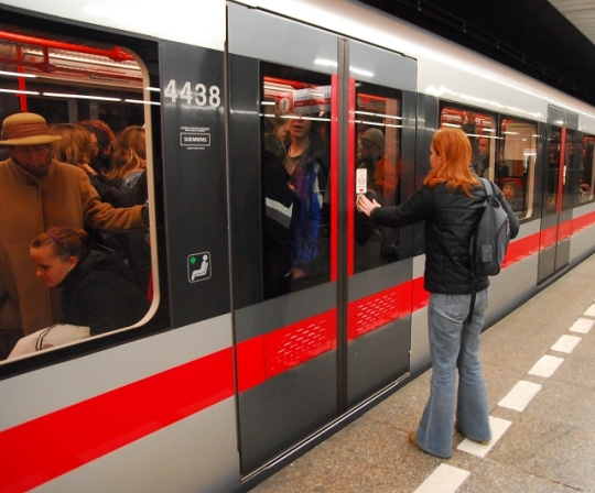 DPP vypsal tendr za 86 mld. Kč na vlaky bez řidiče pro linky metra C a D